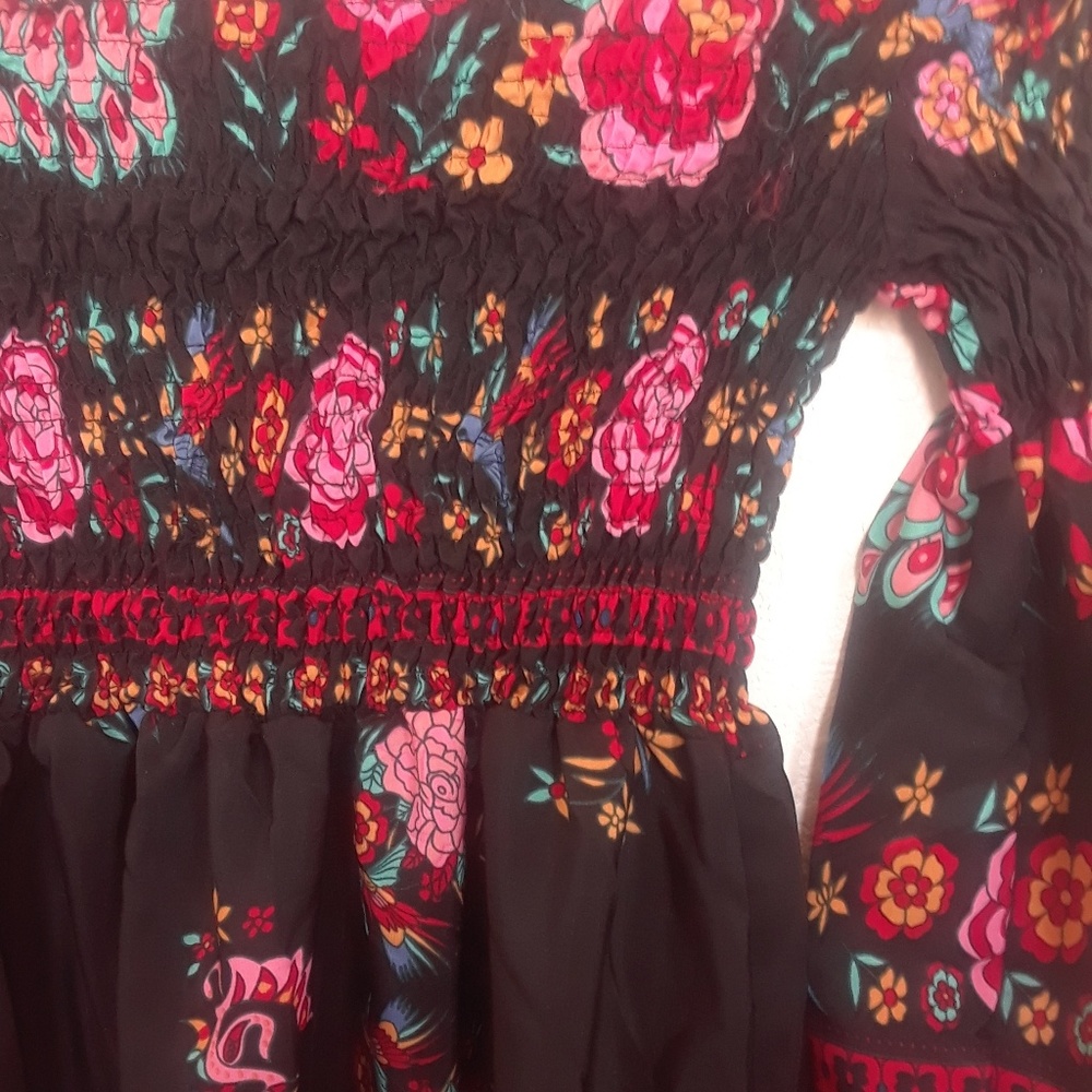 Bohemian long sleeve dress. 001 - Picture 4 of 4